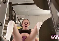 禿げた、日焼けした、ハンサムな男は巨乳のセクシーなブロンディを性交する 女性 専用 えろ 動画