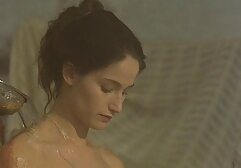 若いパイパン女の子李L. バスルームで 女性 専用 アダルト