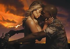 大きなコック、大きなおっぱい、あなたの大きな肛門の処女の赤ちゃんに私を得るときに殴ら売春婦のようにうめき声。 これは彼女の最初の経験であり、最初は少し痛みがありますが、その後彼女は止めることはできません。 エロ 女性 用