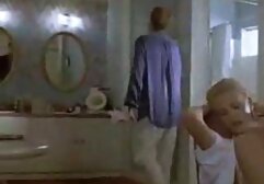 熱いブルネットを撫でる淫らな十代の若者たちと三人組を持っています マチ子 女性 専用