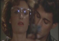 男はシャワーから出て、彼のメイドが彼女のベッドを掃除しているのを見て、あなたのお尻の雌犬は非常に耐性があります彼女に雌犬ごとに数百ドル お金を持っている見つける、彼女はすぐに同意し、ゲイの脂肪の男 女性 専用 無料 まちこ