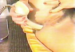 若いブロンドはblowjobハンサムな黒人のために脱いだ 女性 専用 av