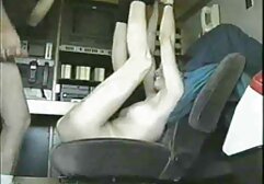 美しいと大きなコックfucks二つのセクシ女の子s肛門ザーメン えろ 動画 女性 専用