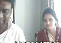 ホ女の子fucks彼女のお尻とディルドと黒コック 女子 専用 エロ 動画