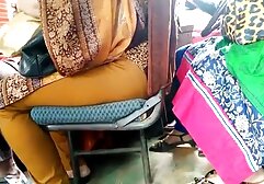 おっぱいを揉みしだく淫らなお母さん。 女性 専用 エロ 動画