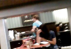 彼氏に代わる美味しくて美しい馬を持つ若い女の子が彼女を満足させる 女性 専用 エロ ビデオ